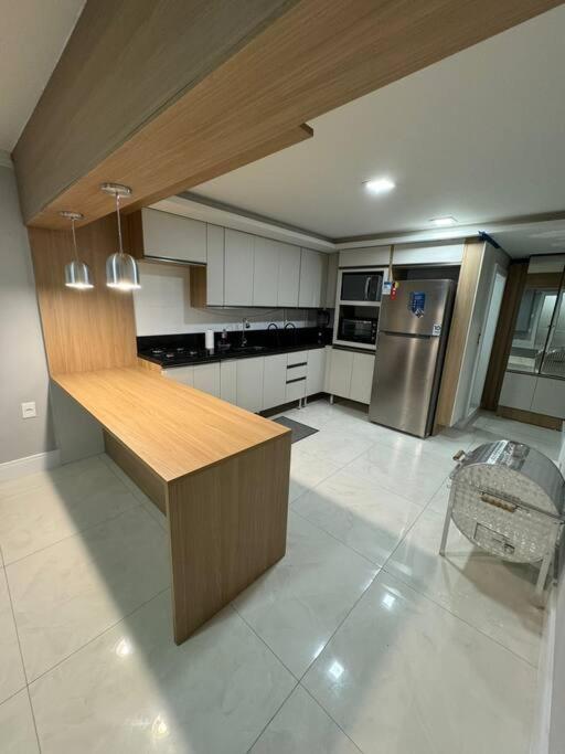 Aparto Canto Da Praia /40M D Mar Apartment บอมบินญัส ภายนอก รูปภาพ
